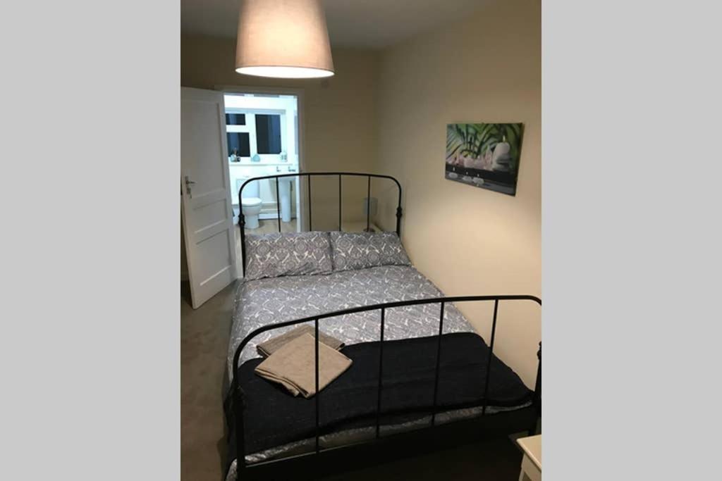 Louis Lodge Солсбъри Екстериор снимка